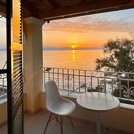 Aparthotel Ionian Mare Agios Ioannis Peristerion Exterior foto