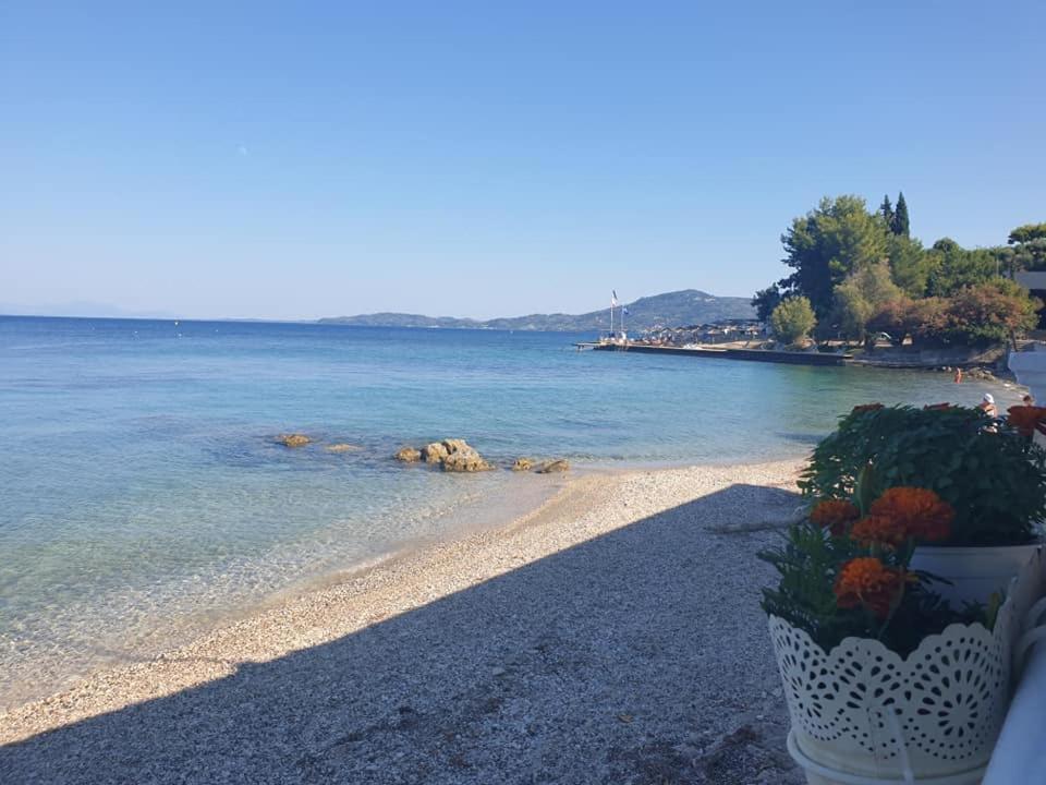 Aparthotel Ionian Mare Agios Ioannis Peristerion Exterior foto