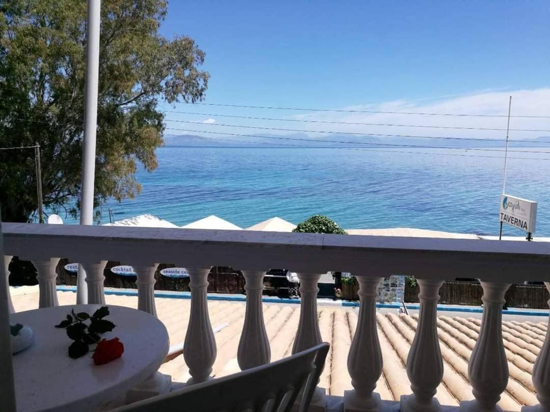 Aparthotel Ionian Mare Agios Ioannis Peristerion Exterior foto