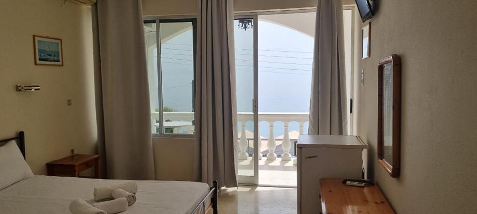 Aparthotel Ionian Mare Agios Ioannis Peristerion Exterior foto