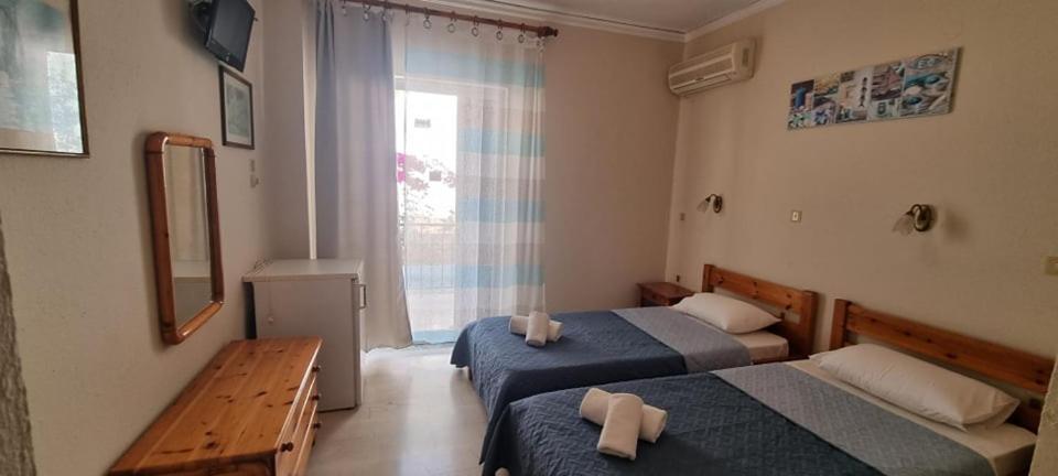 Aparthotel Ionian Mare Agios Ioannis Peristerion Exterior foto